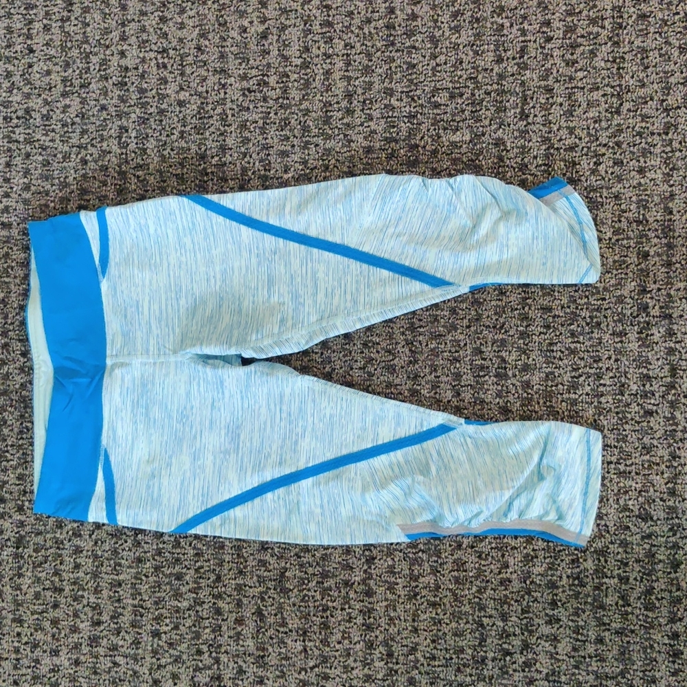 Lululemon Capri Leggings Sz 4